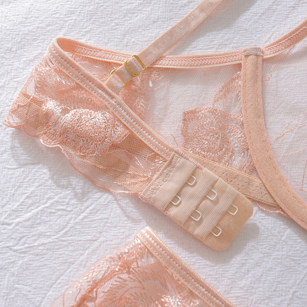 Lace & Embroidery Lingerie Set | Bra & Panties | Niviski